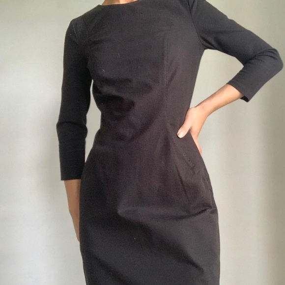 Black Dress Staple! Banana Republic - Picture 1 of 1